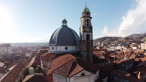 Chiesa Parrocchiale di San Pietro: un gioiello di storia e architettura